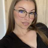 ashleycolefr from onlyfans